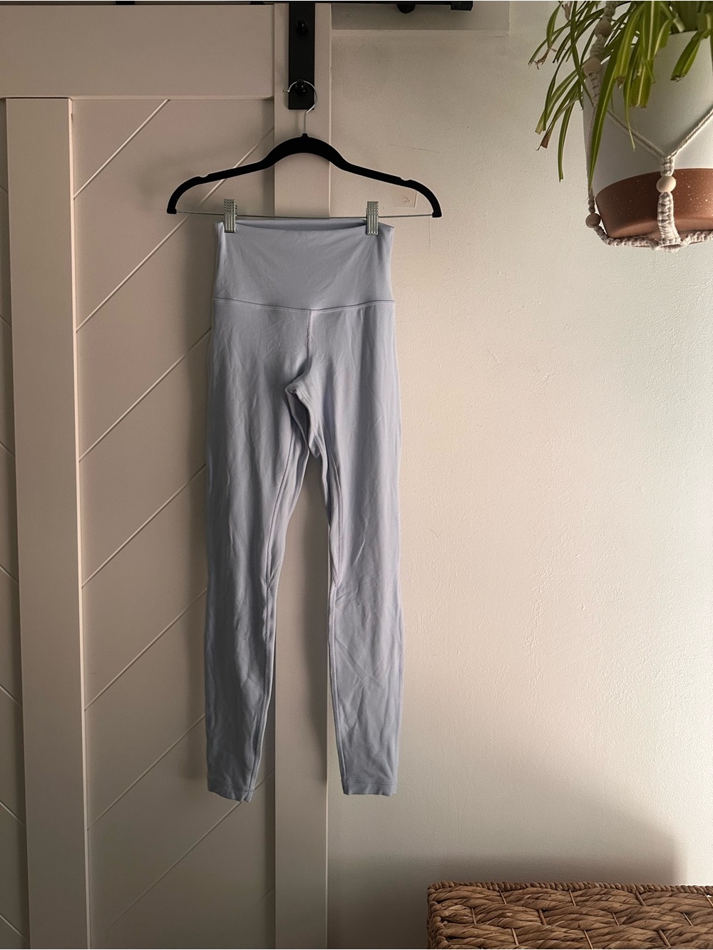 Lululemon High Rise Leggings Size 4 Light Blue